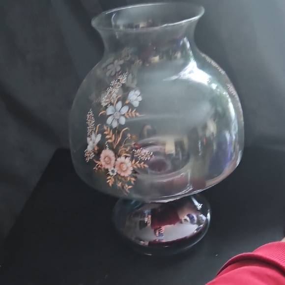 PartyLite Clear Glass Candle Holder with Floral Design - Picture 2 of 9